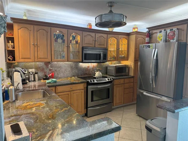 $300,000 | 2731 Northeast 14th Street, Unit 324, Pompano Beach, FL 33062