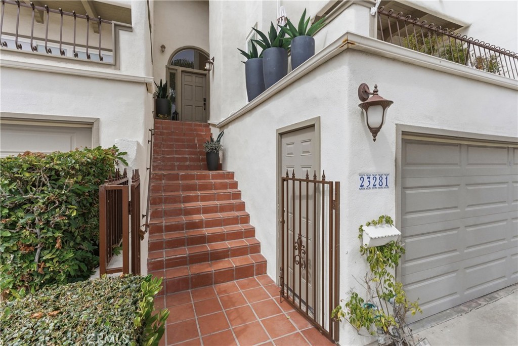23281 Atlantis Way Dana Point, CA 92629 - Photo 62 of 81 Entry