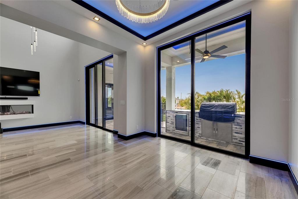 6528 Simone Shores Circle Apollo Beach, FL 33572 - Photo 32 of 98