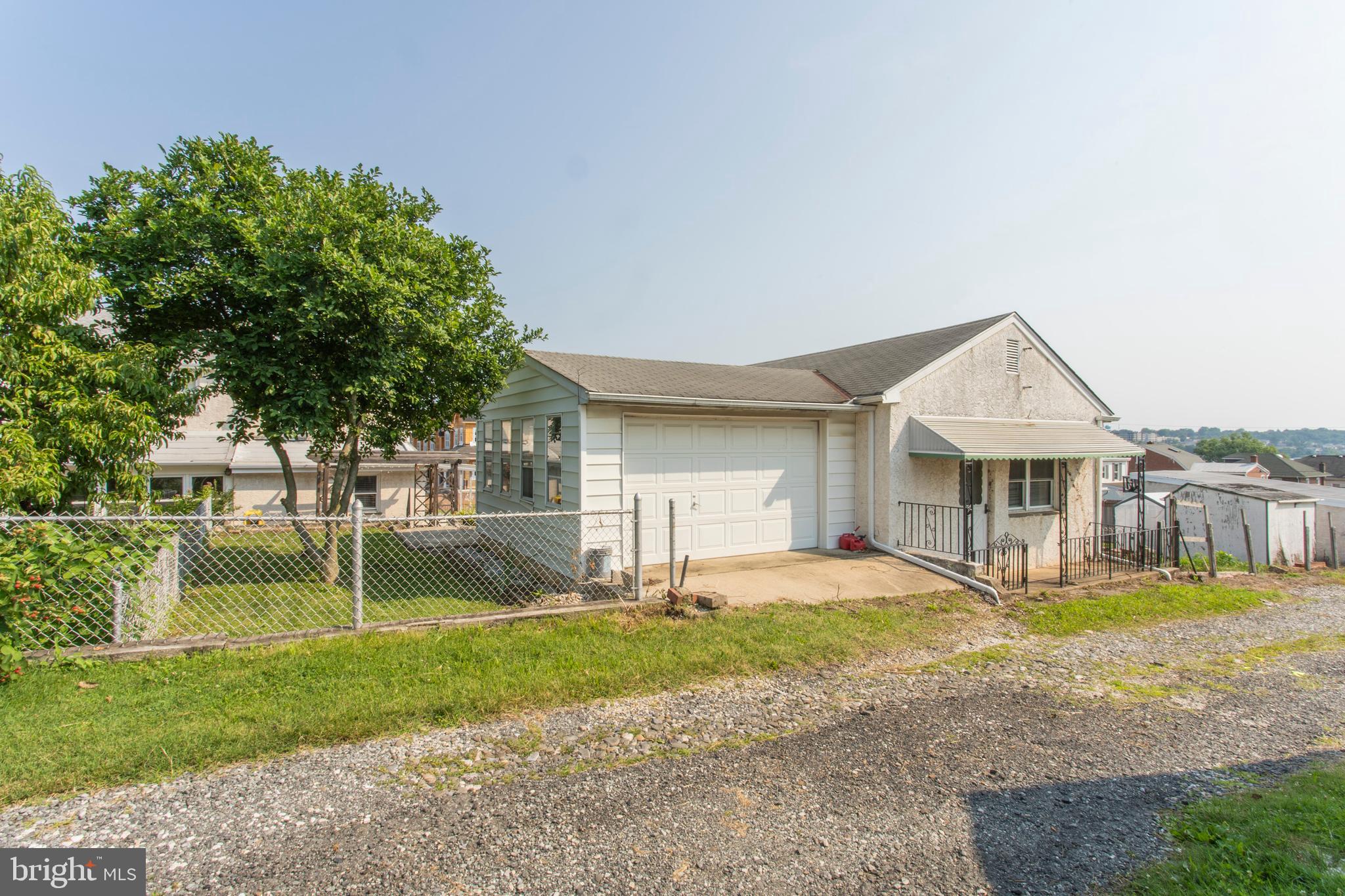 655 Coates Street Bridgeport, PA 19405 - Photo 24 of 34 Detached Garage and Detached Cottage/ In-law suite