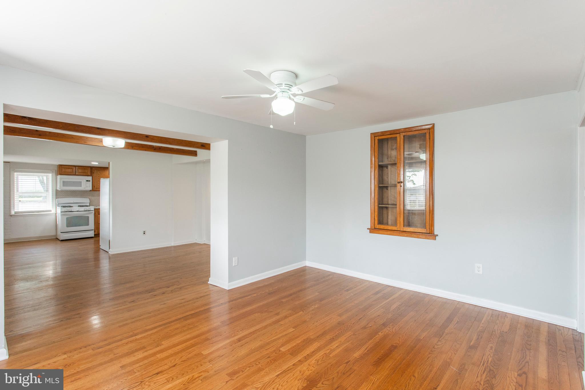 655 Coates Street Bridgeport, PA 19405 - Photo 6 of 34 2nd Living Room Area
