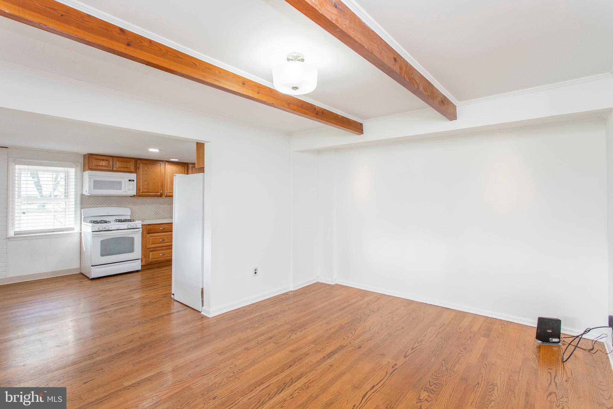 655 Coates Street Bridgeport, PA 19405 - Photo 8 of 34 Dining Area
