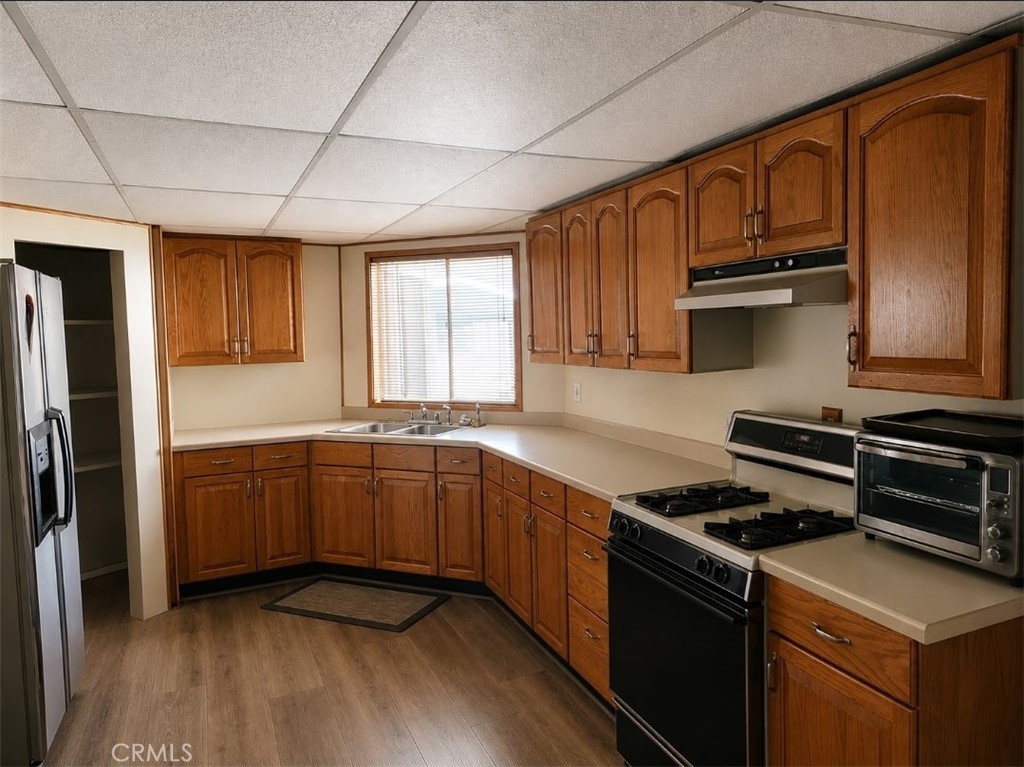 24922 Muirlands, Unit 68 Lake Forest, CA 92630 - Photo 4 of 18 Kitchen