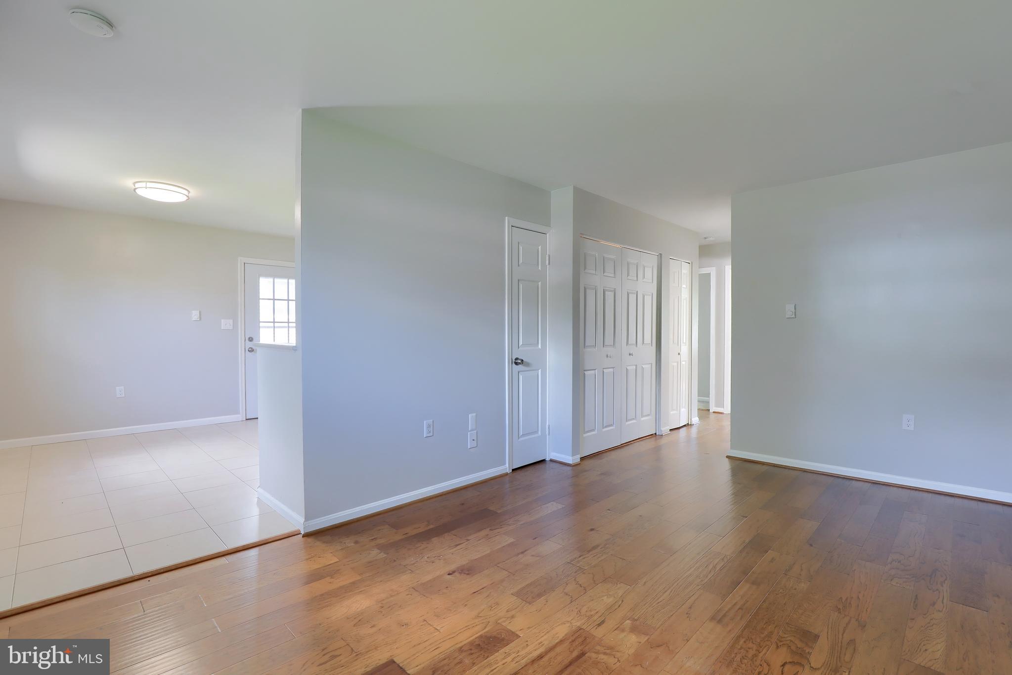 631 South Cedar Street Lititz, PA 17543 - Photo 3 of 26