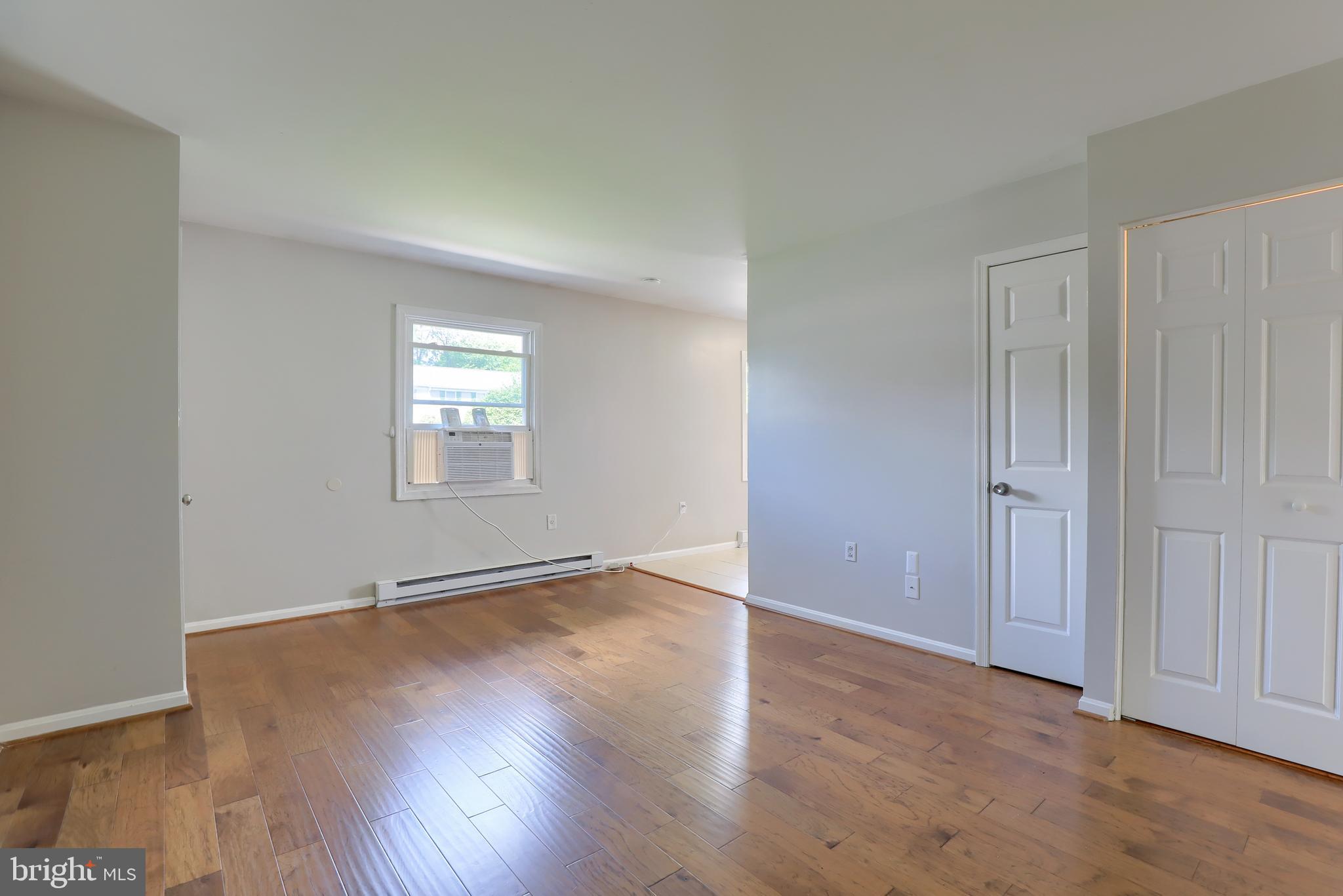 631 South Cedar Street Lititz, PA 17543 - Photo 4 of 26