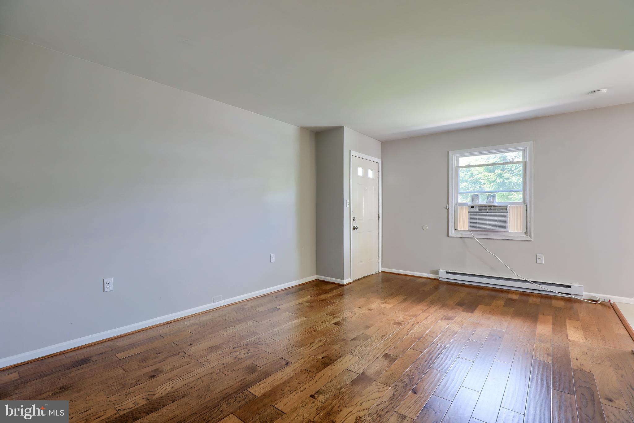 631 South Cedar Street Lititz, PA 17543 - Photo 5 of 26