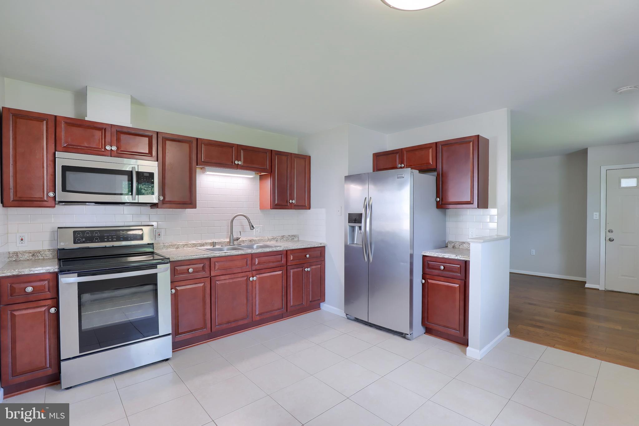 631 South Cedar Street Lititz, PA 17543 - Photo 7 of 26