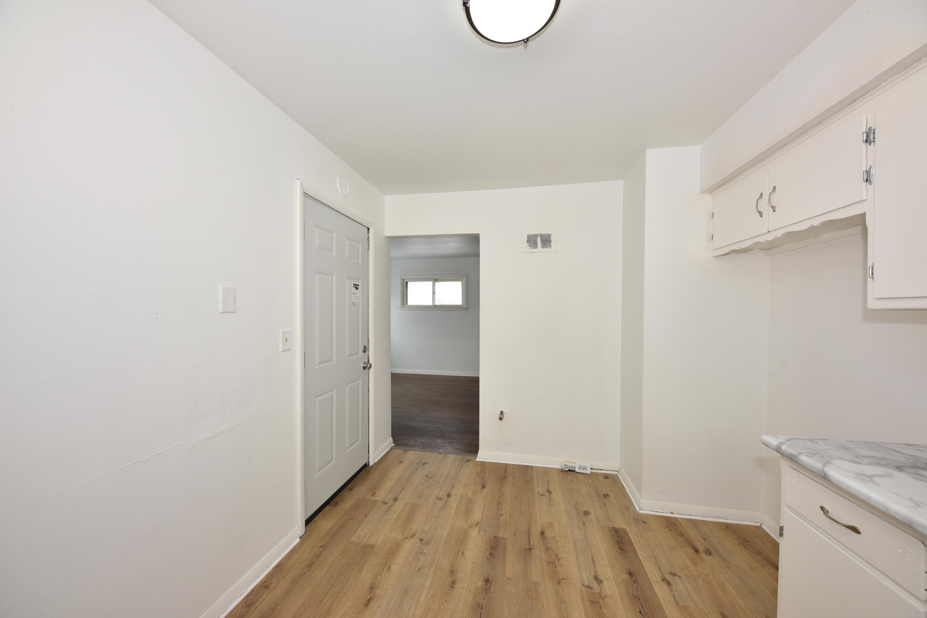 5754 North 65th Street Milwaukee, WI 53218 - Photo 14 of 26 EUP_2633