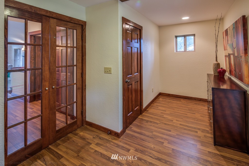 4504 Anaco Beach Road Anacortes, WA 98221 - Photo 12 of 25 Gallery Image 12