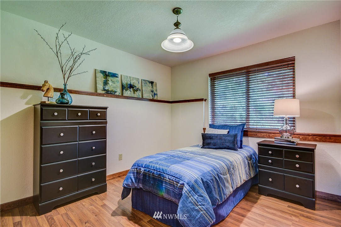 4504 Anaco Beach Road Anacortes, WA 98221 - Photo 15 of 25 Gallery Image 15