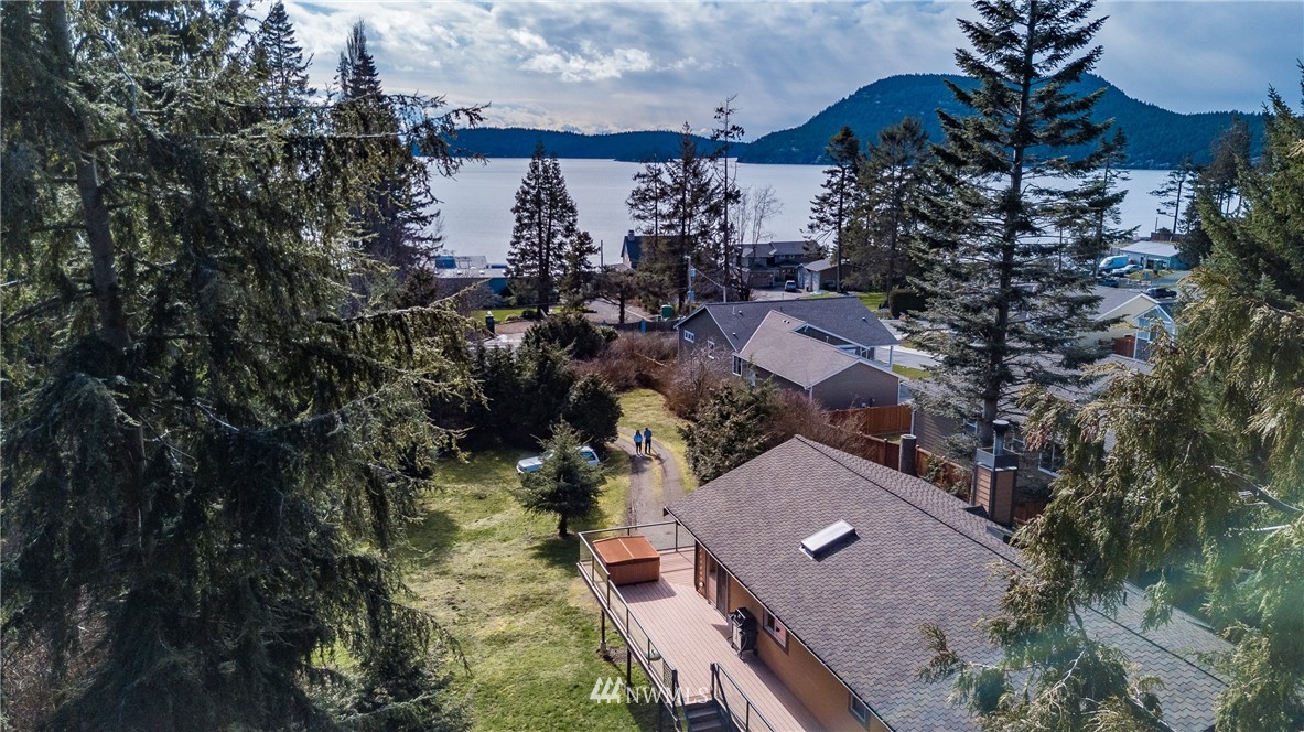 4504 Anaco Beach Road Anacortes, WA 98221 - Photo 18 of 25 Gallery Image 18