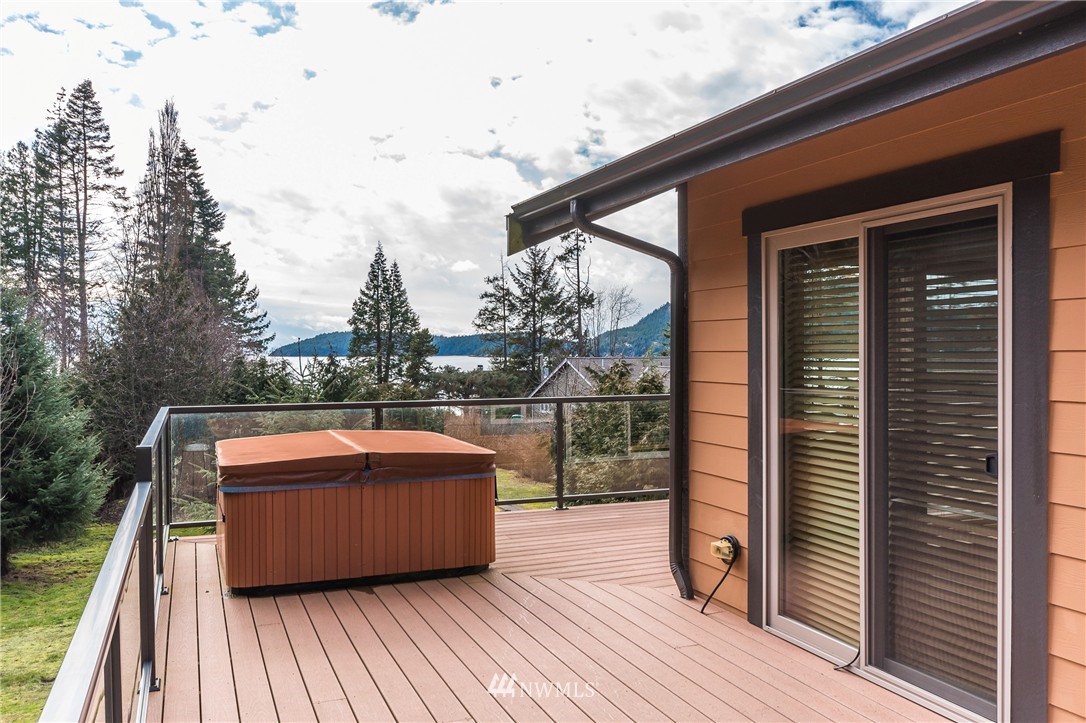 4504 Anaco Beach Road Anacortes, WA 98221 - Photo 21 of 25 Gallery Image 21