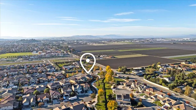 a picture of a bench in room