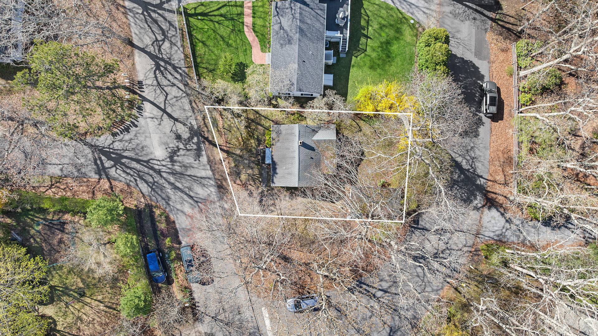170 Little Fresh Pond Road Southampton, NY 11968 - Photo 15 of 17