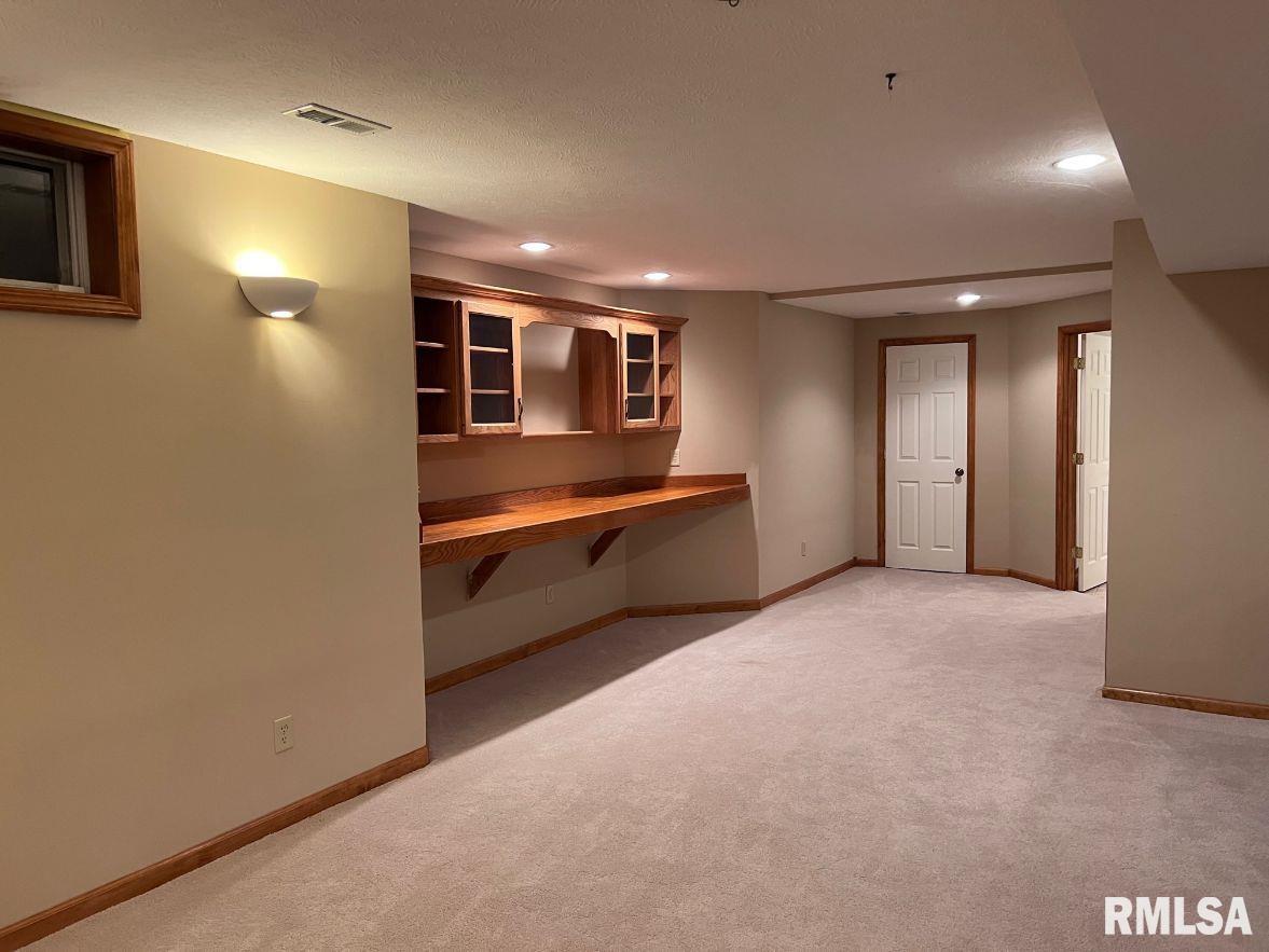 4664 Svenson Drive Springfield, IL 62711 - Photo 21 of 32