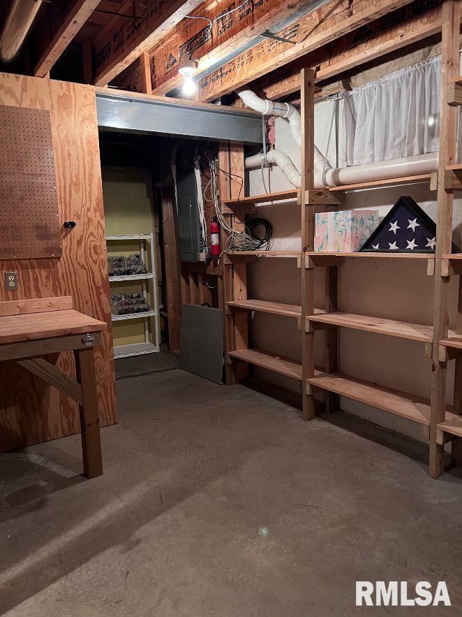 4664 Svenson Drive Springfield, IL 62711 - Photo 29 of 32