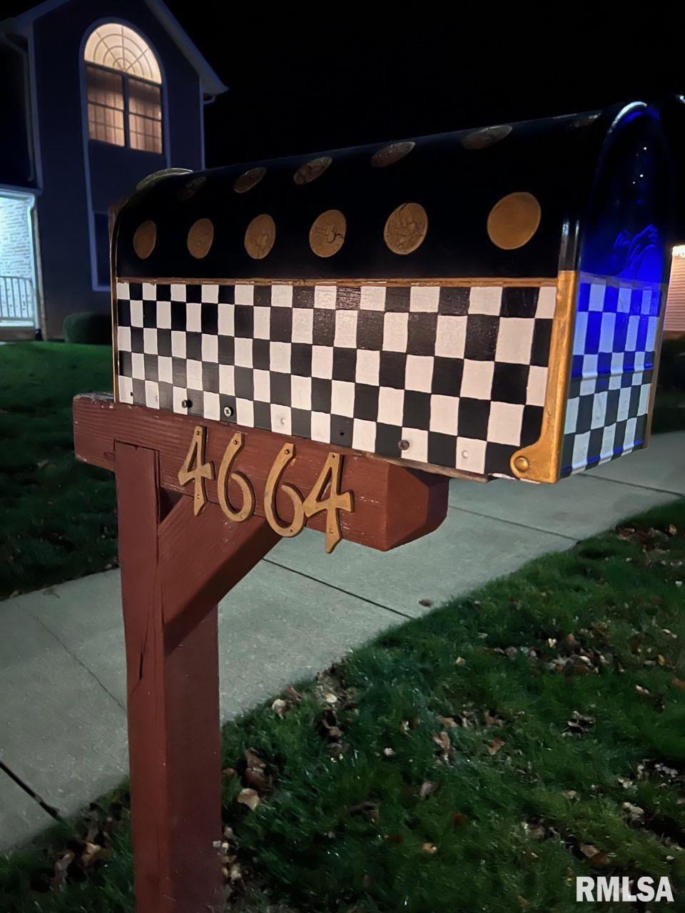 4664 Svenson Drive Springfield, IL 62711 - Photo 3 of 32