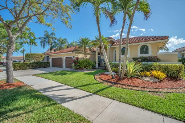 $1,399,999 | 219 Landings Boulevard, Fort Lauderdale, FL 33327