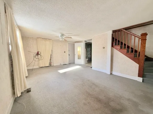 $175,000 | 129 Grove Street, Poultney, VT 05764