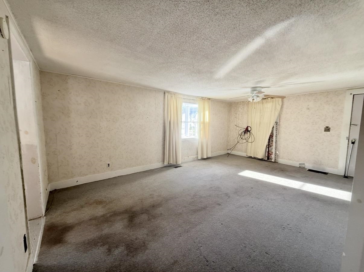 129 Grove Street Poultney, VT 05764 - Photo 16 of 29