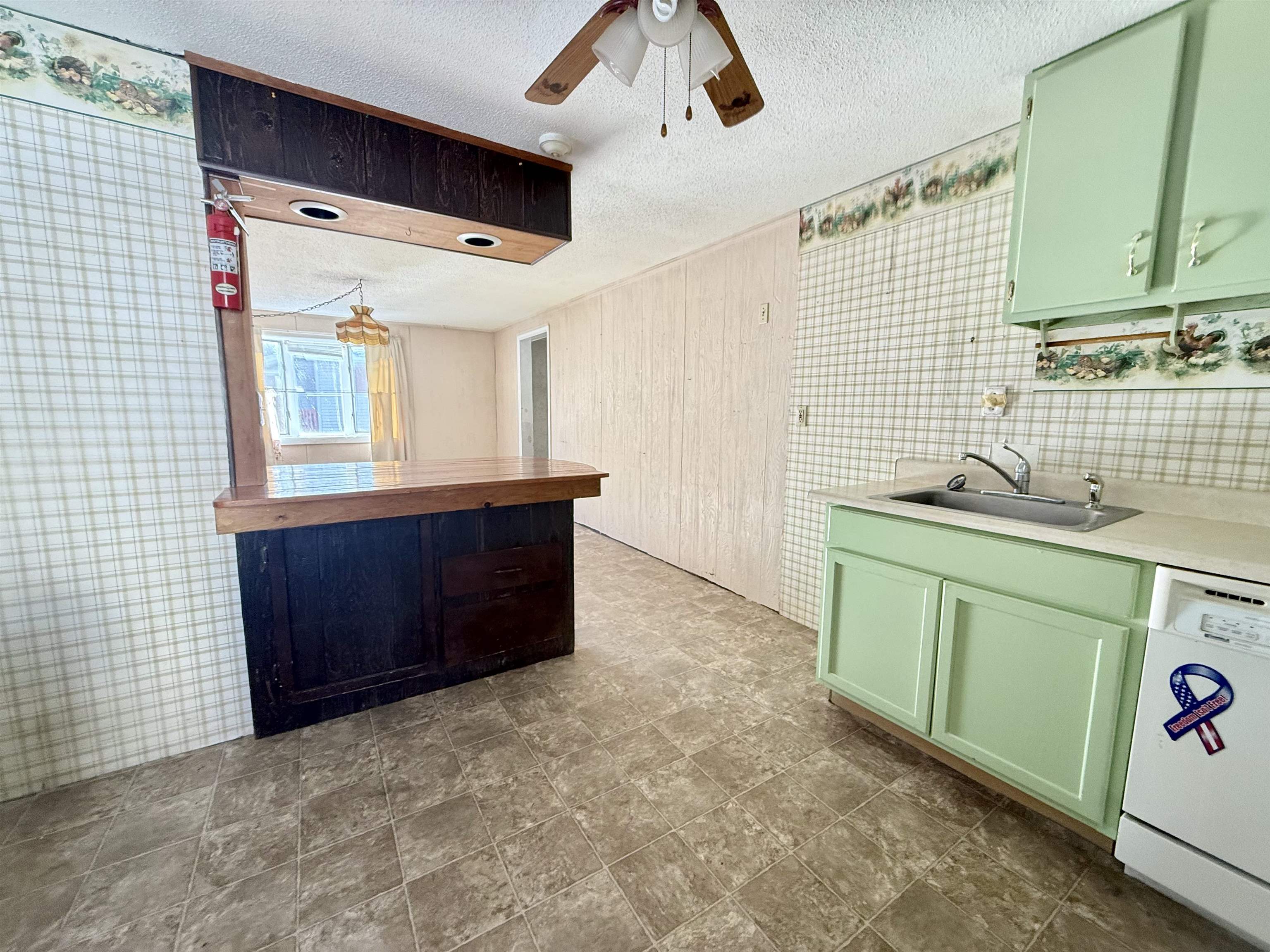 129 Grove Street Poultney, VT 05764 - Photo 9 of 29