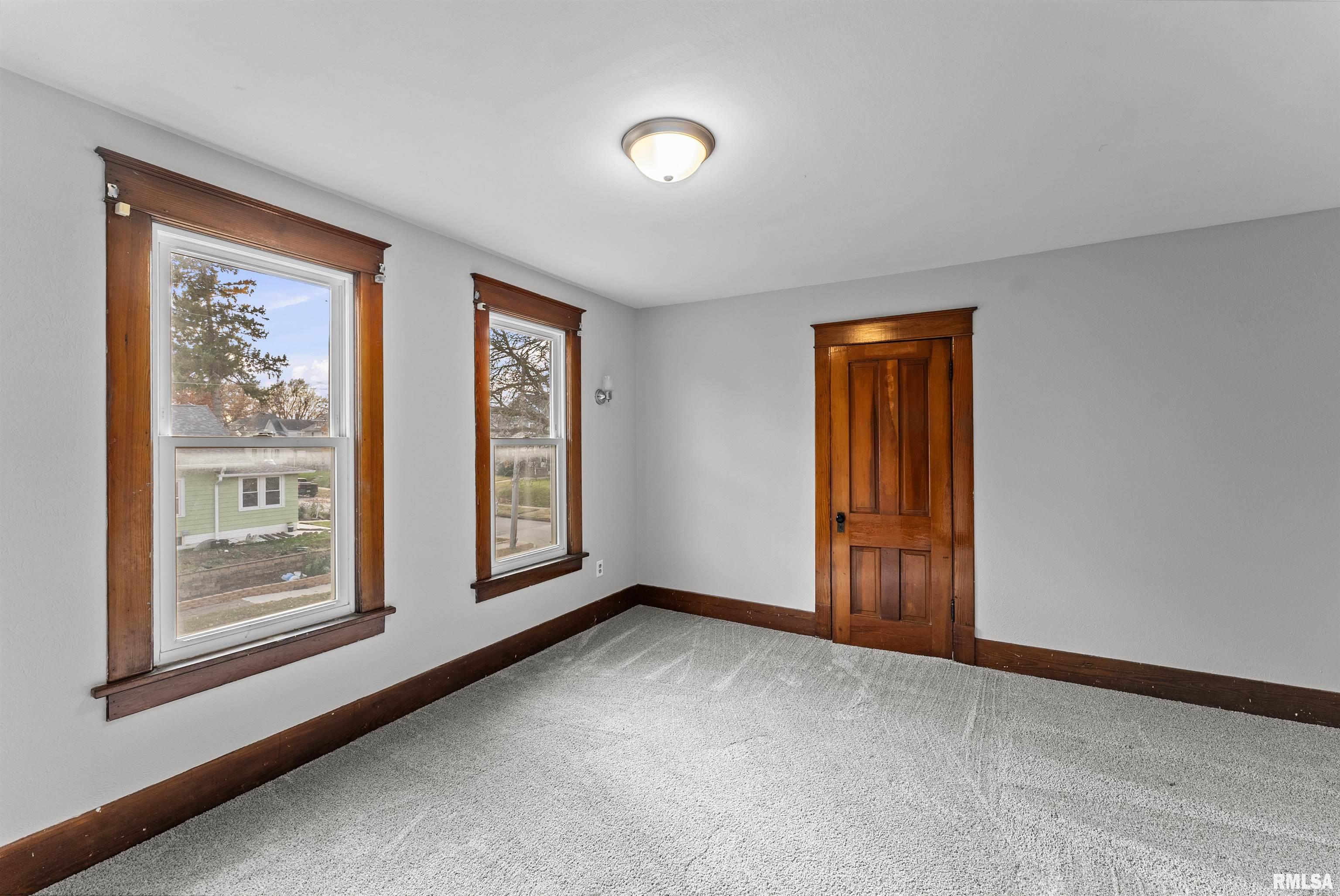 1703 18th Avenue Moline, IL 61265 - Photo 12 of 20