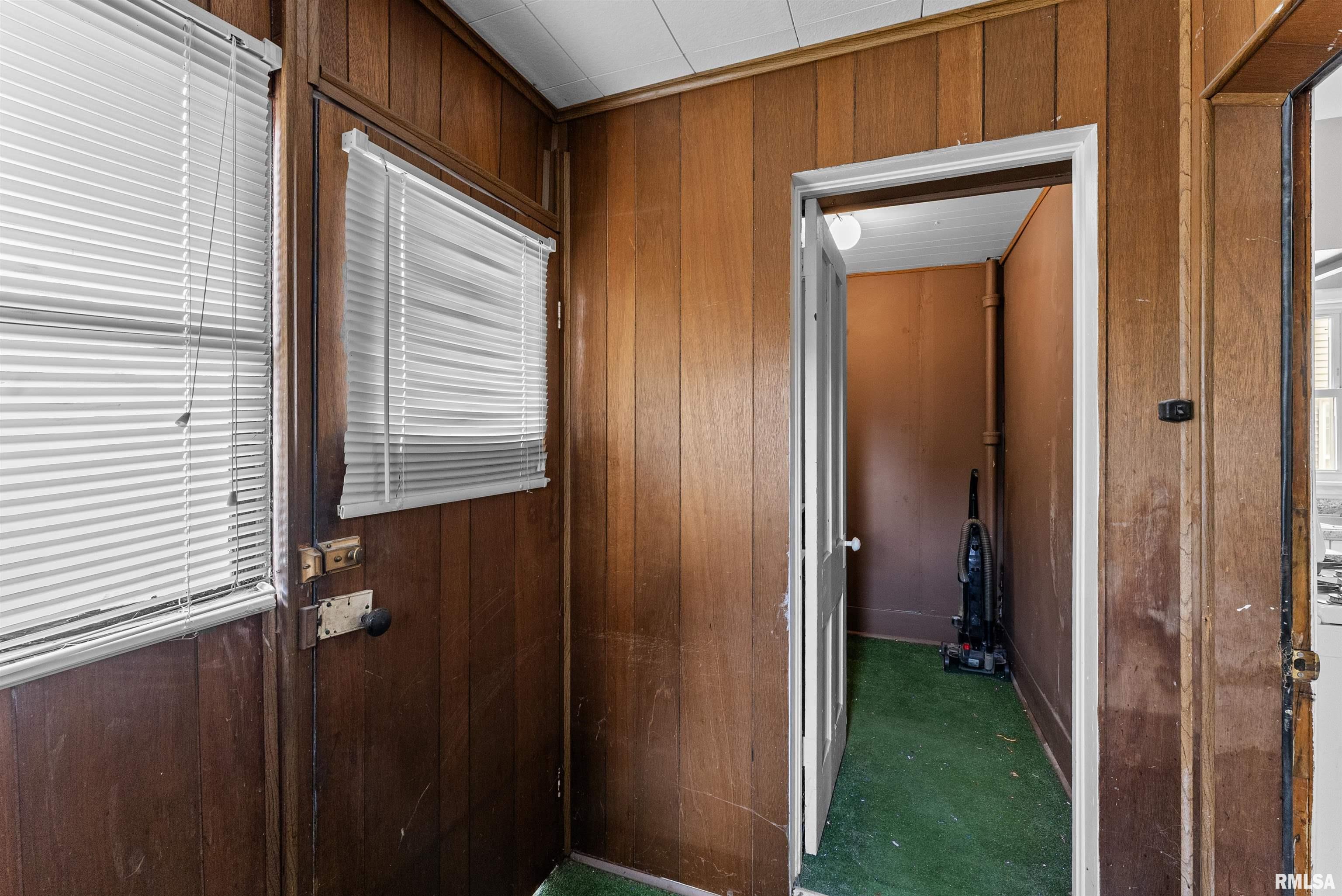 1703 18th Avenue Moline, IL 61265 - Photo 15 of 20