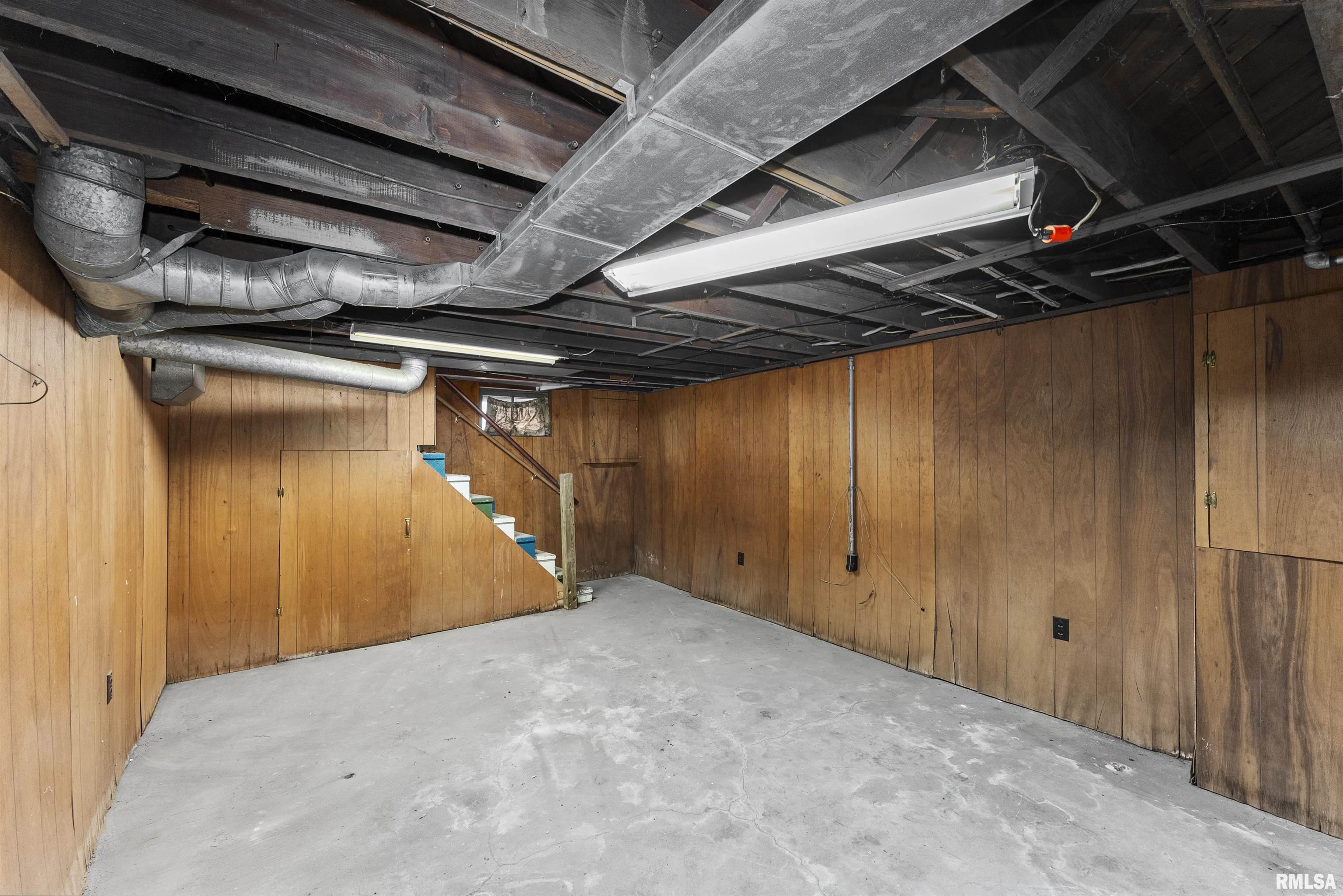 1703 18th Avenue Moline, IL 61265 - Photo 17 of 20