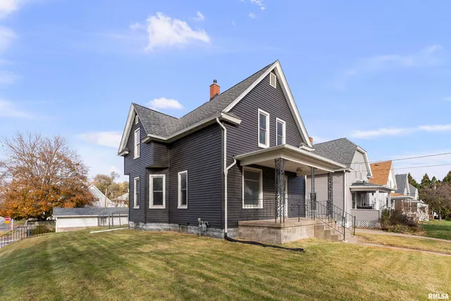 $110,000 | 1703 18th Avenue, Moline, IL 61265