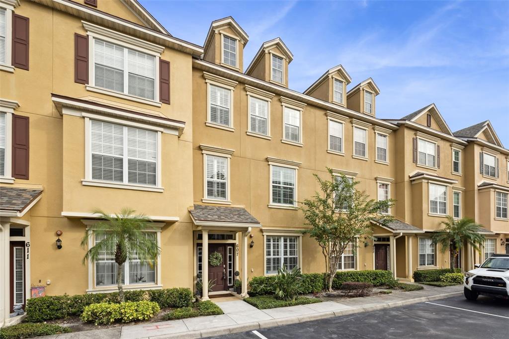 607 Pensacola Lane Lake Mary, FL 32746 - Photo 25 of 35 a front view of a building