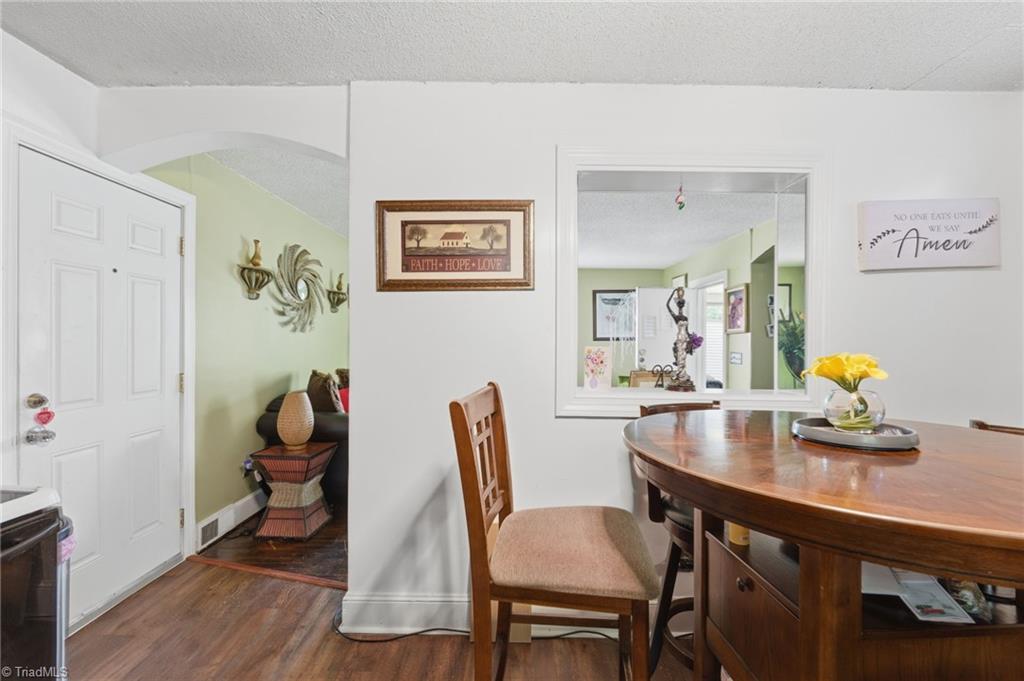 2360 Dellabrook Road Winston-Salem, NC 27105 - Photo 10 of 29