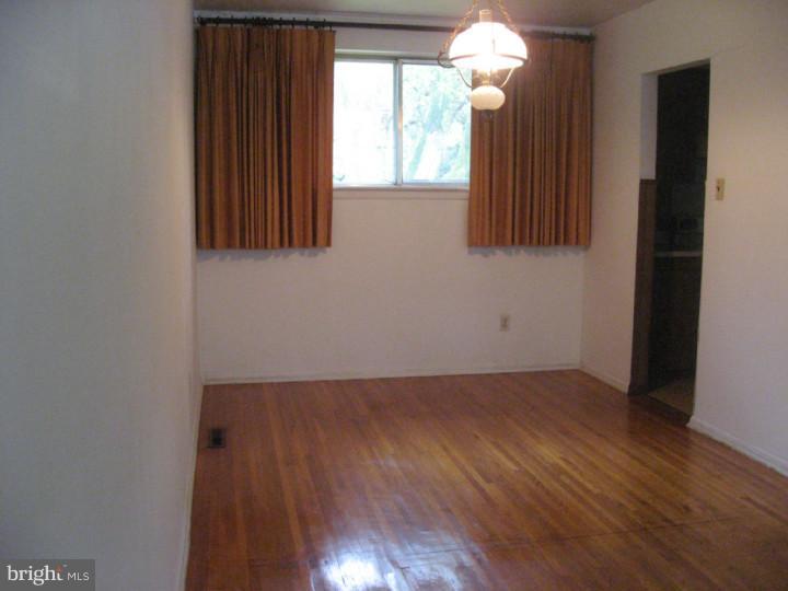 28 Estate Road Lumberton, NJ 08048 - Photo 3 of 21 Dining Room