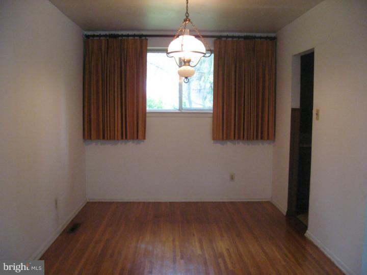 28 Estate Road Lumberton, NJ 08048 - Photo 8 of 21 Dining Room