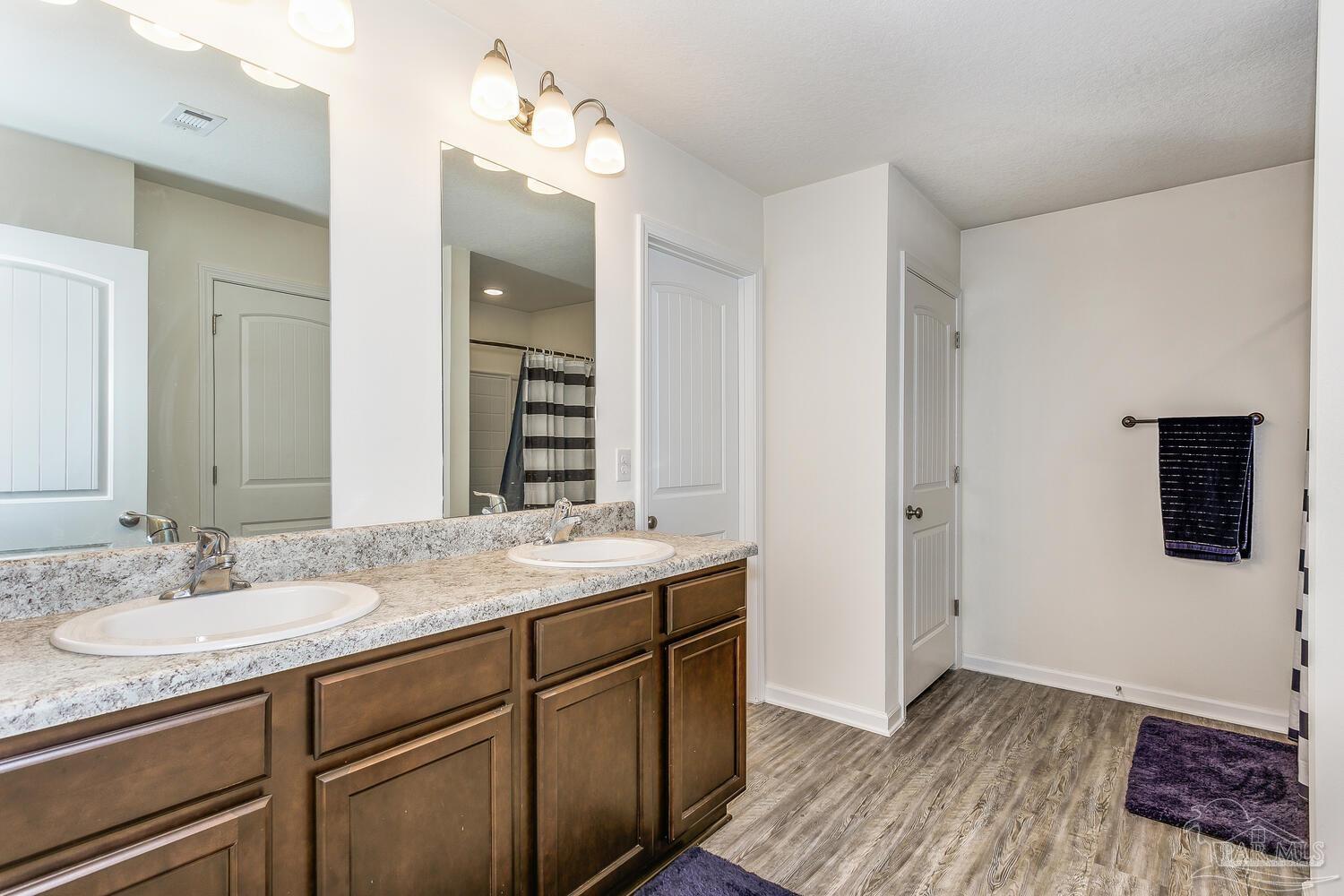 360 Merlin Court Crestview, FL 32539 - Photo 19 of 38 Gallery Image 19