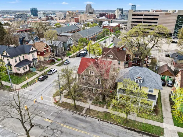 $474,900 | 201 Lafayette Avenue Northeast, Grand Rapids, MI 49503