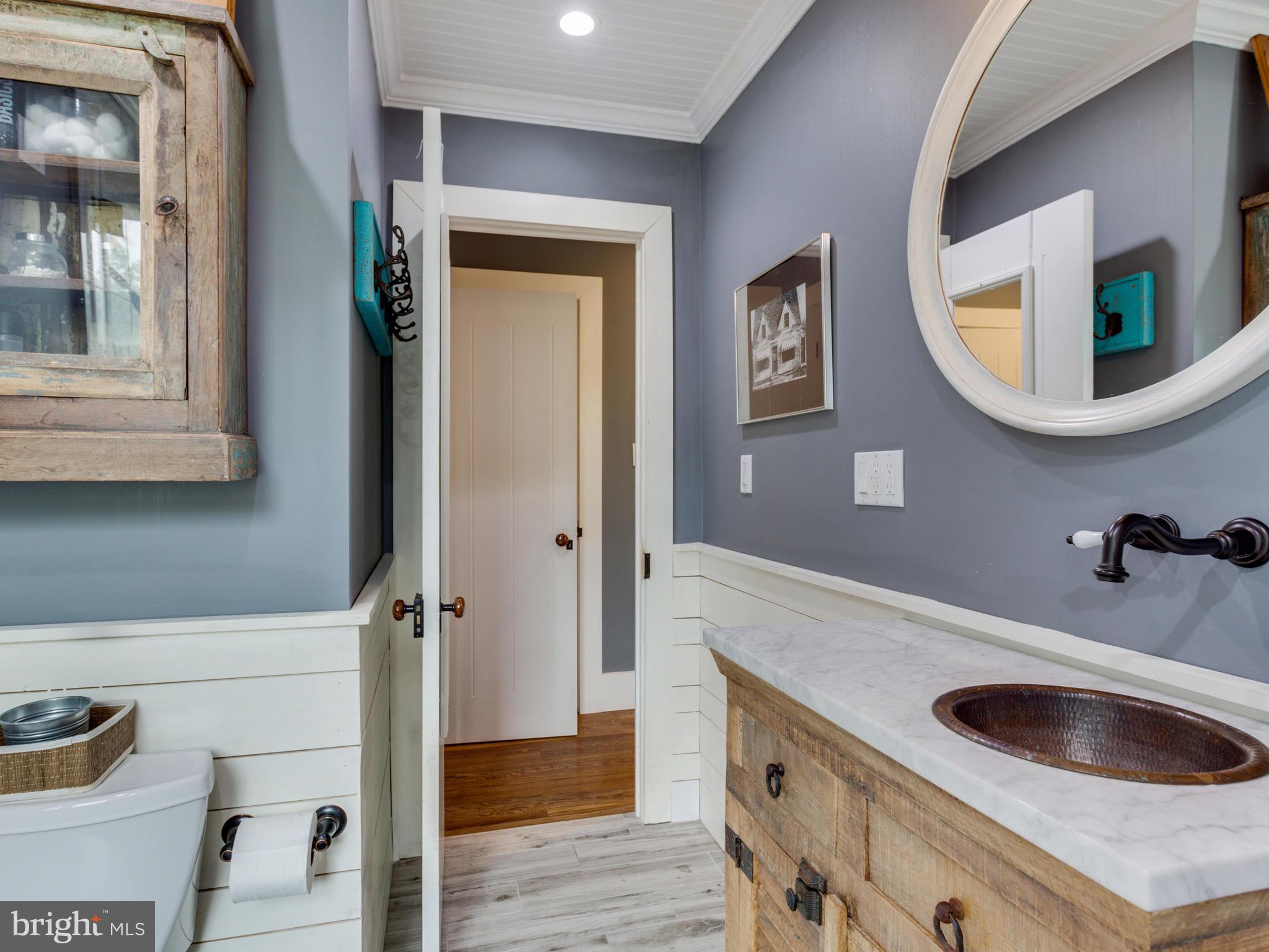 3616 Connecticut Avenue Northwest, Unit 300 Washington, DC 20008 - Photo 12 of 17 Bath (Master)