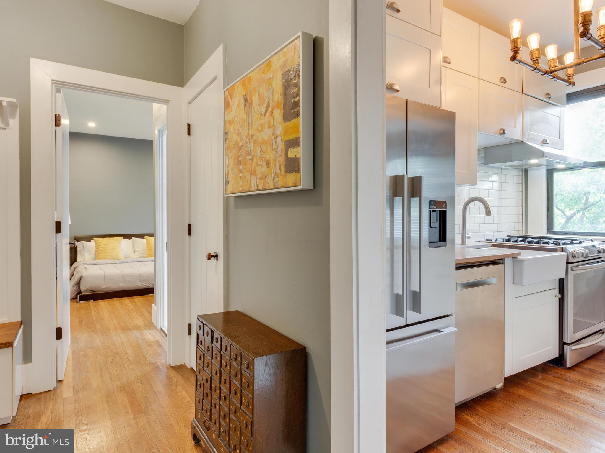 3616 Connecticut Avenue Northwest, Unit 300 Washington, DC 20008 - Photo 3 of 17 Interior (General)