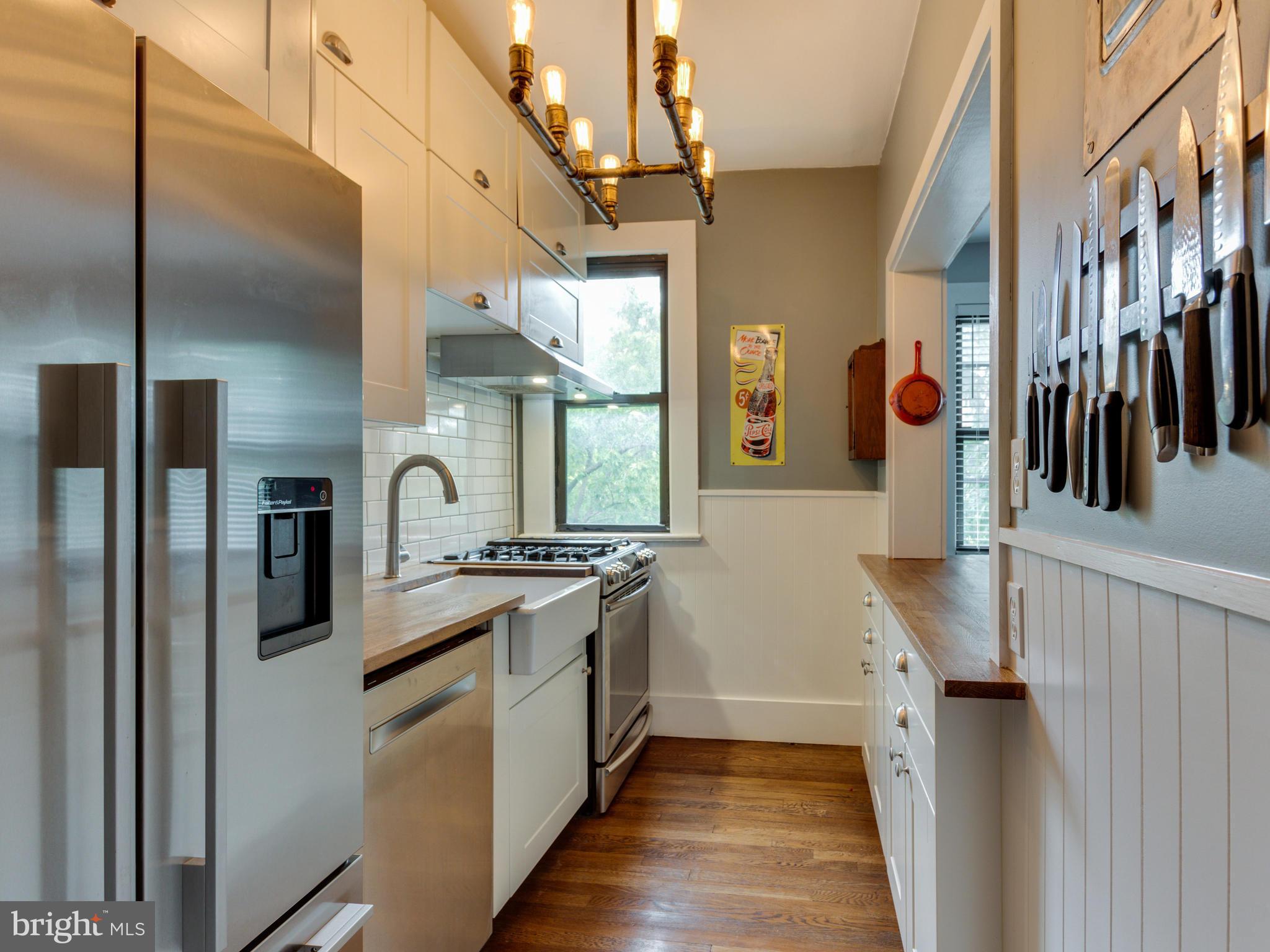 3616 Connecticut Avenue Northwest, Unit 300 Washington, DC 20008 - Photo 7 of 17 Kitchen