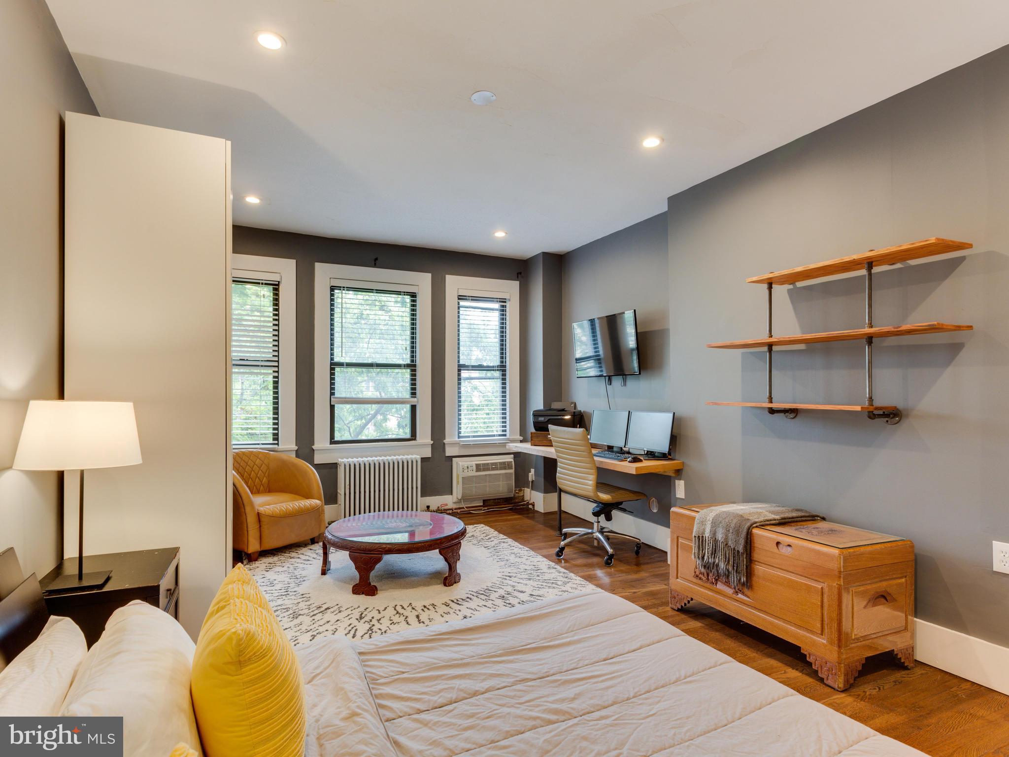 3616 Connecticut Avenue Northwest, Unit 300 Washington, DC 20008 - Photo 9 of 17 Bedroom (Master)