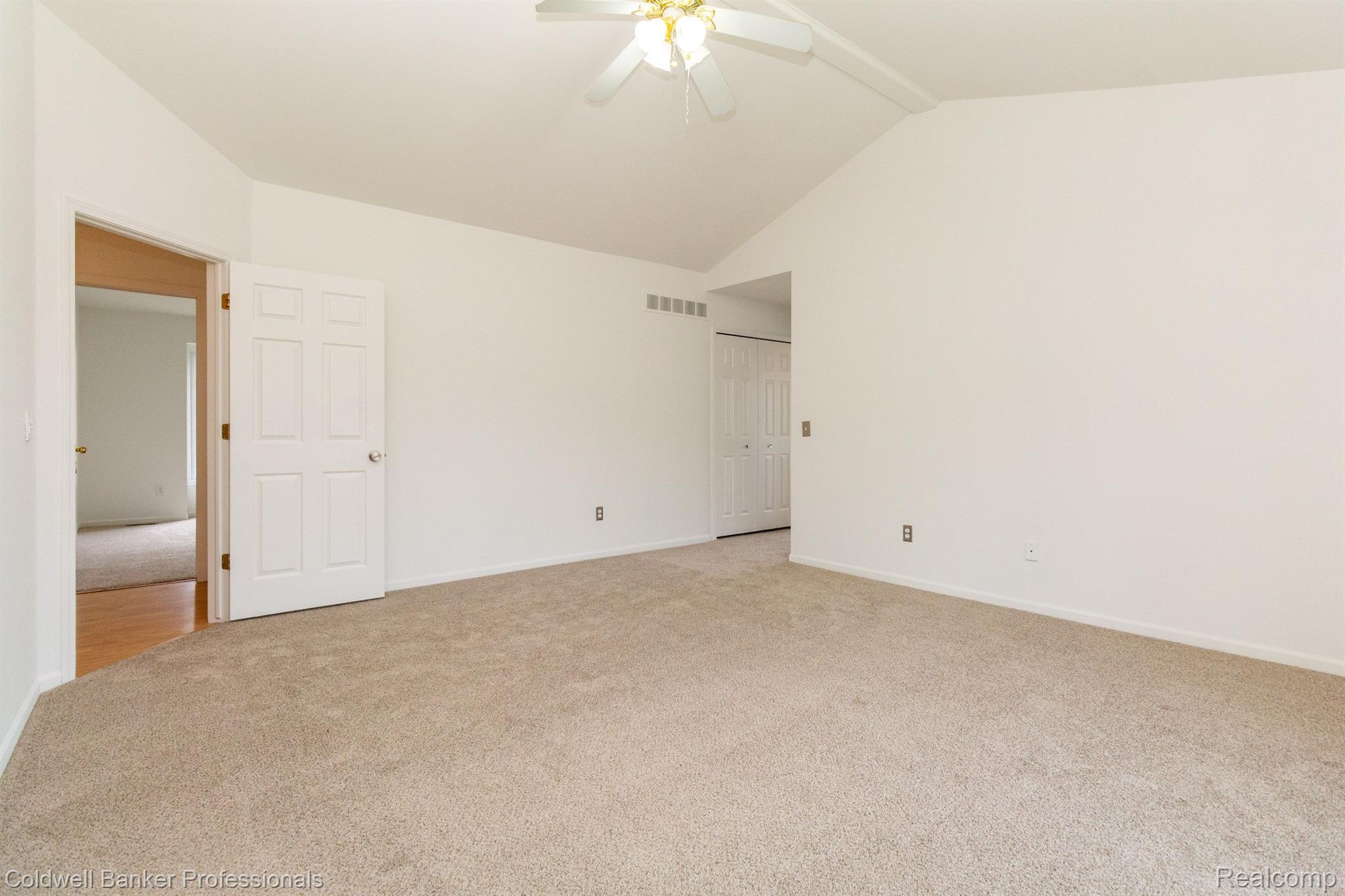 3870 Beechcrest Road Rochester, MI 48309 - Photo 22 of 47 Gallery Image 22