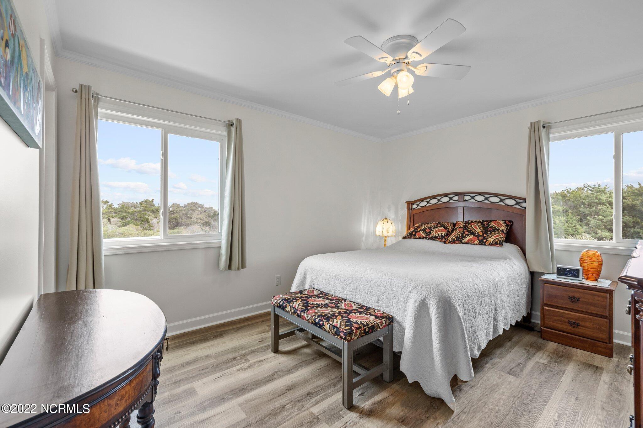 2008 East Fort Macon Road, Unit E1 Atlantic Beach, NC 28512 - Photo 14 of 43 Principal Bedroom