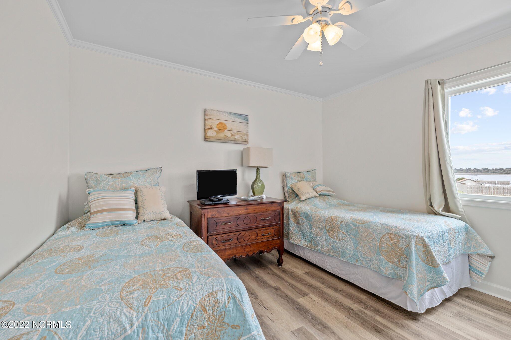 2008 East Fort Macon Road, Unit E1 Atlantic Beach, NC 28512 - Photo 21 of 43 Bedroom 2