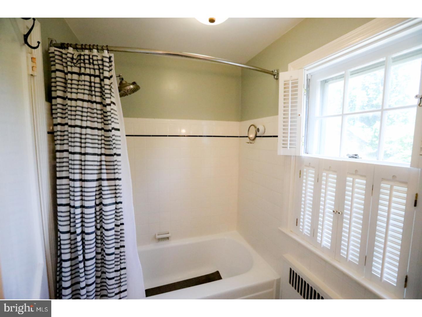 217 Summit Road Springfield, PA 19064 - Photo 17 of 21 Bathroom