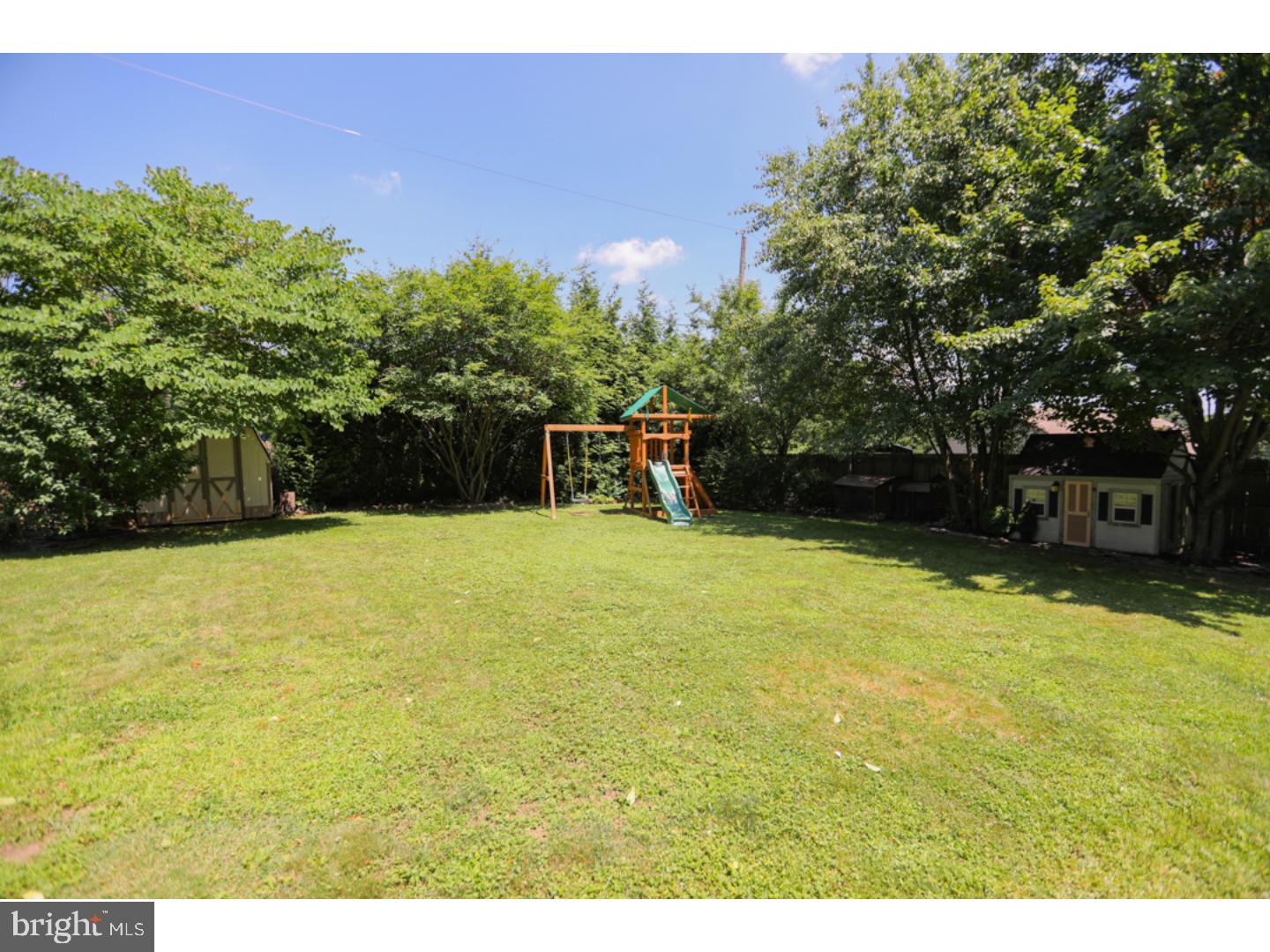 217 Summit Road Springfield, PA 19064 - Photo 20 of 21 Back Yard