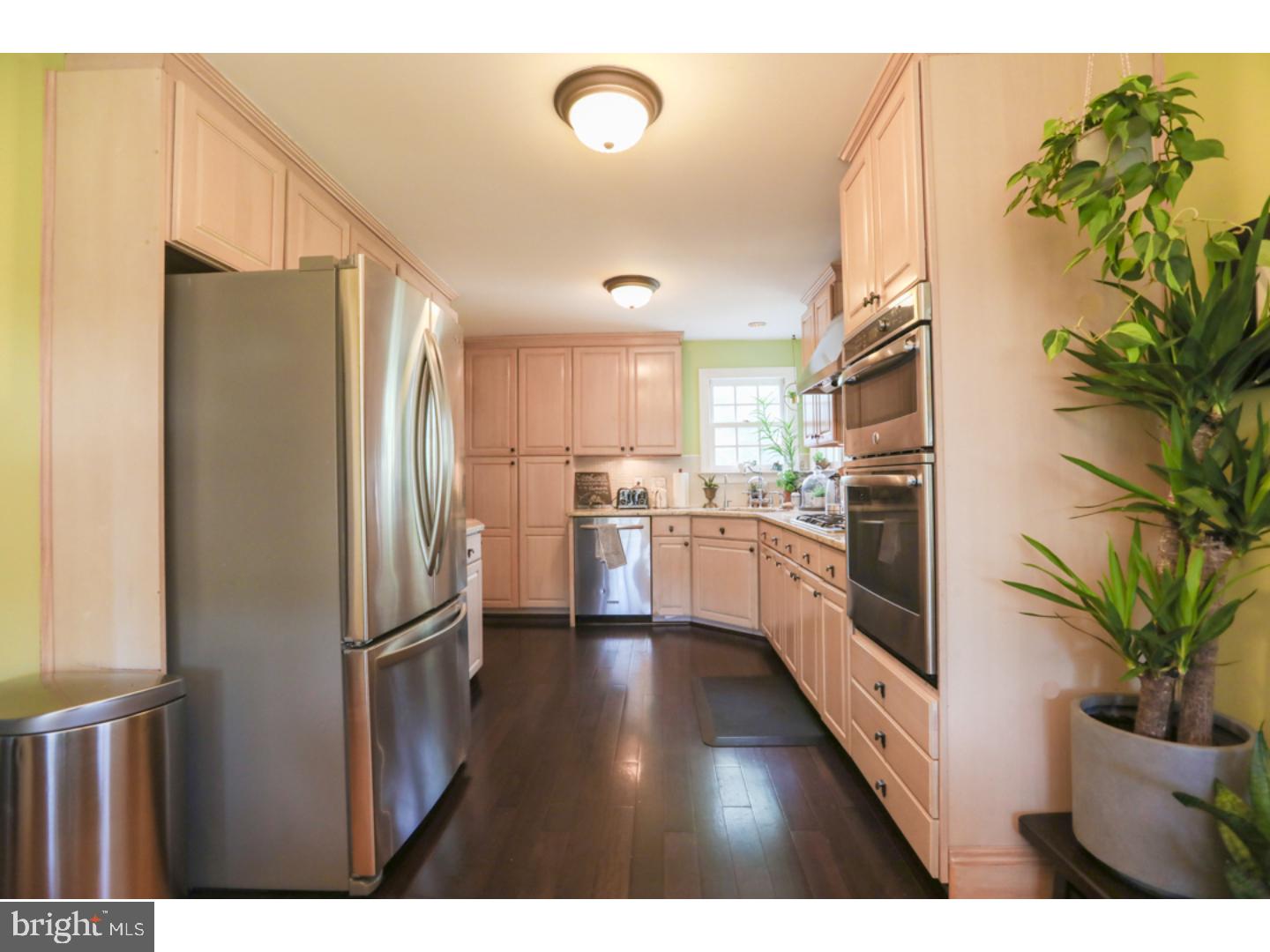 217 Summit Road Springfield, PA 19064 - Photo 10 of 21 Kitchen