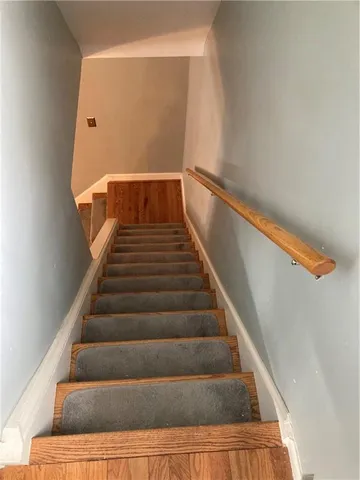 $1,800 | 623 5th Street, Oakmont, PA 15139