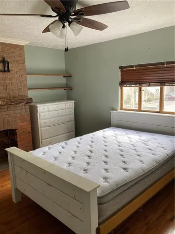 $1,800 | 623 5th Street, Oakmont, PA 15139