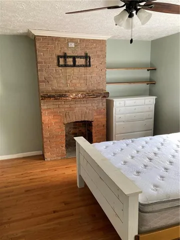 $1,800 | 623 5th Street, Oakmont, PA 15139