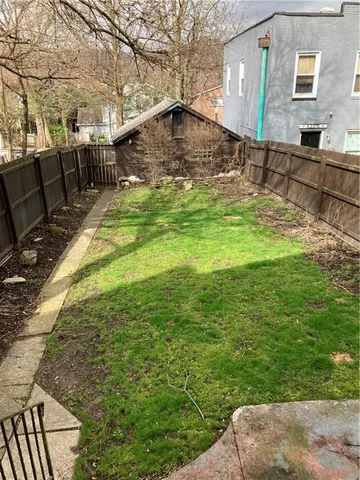 $1,800 | 623 5th Street, Oakmont, PA 15139