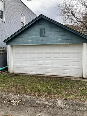 $1,800 | 623 5th Street, Oakmont, PA 15139